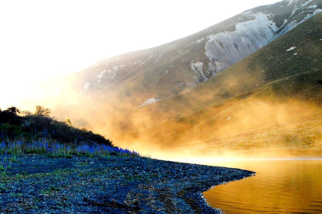 The burning lake, New Zealande